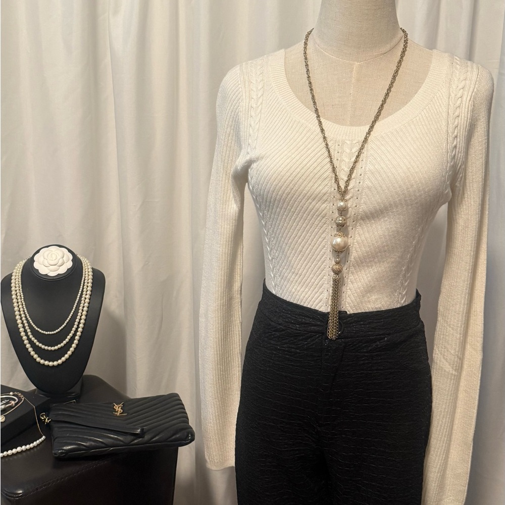 *NWT* White Ribbed Express Sweater